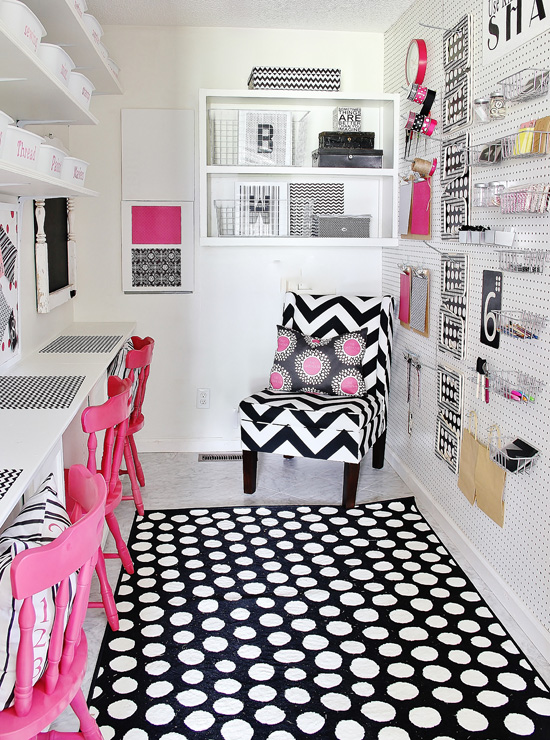 IHeart Organizing Reader Space Pretty in Pink Craft Space