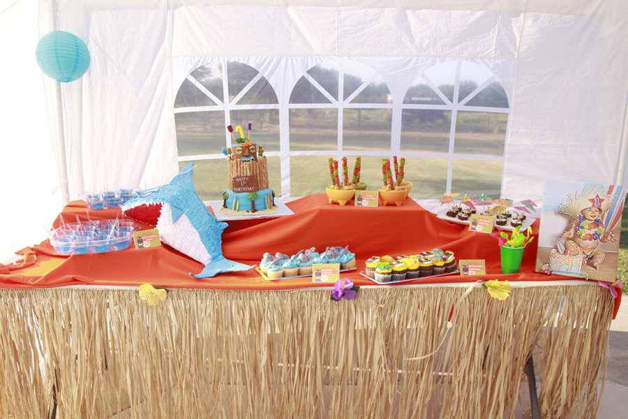 Home Confetti Hawaiian Luau Birthday Party!