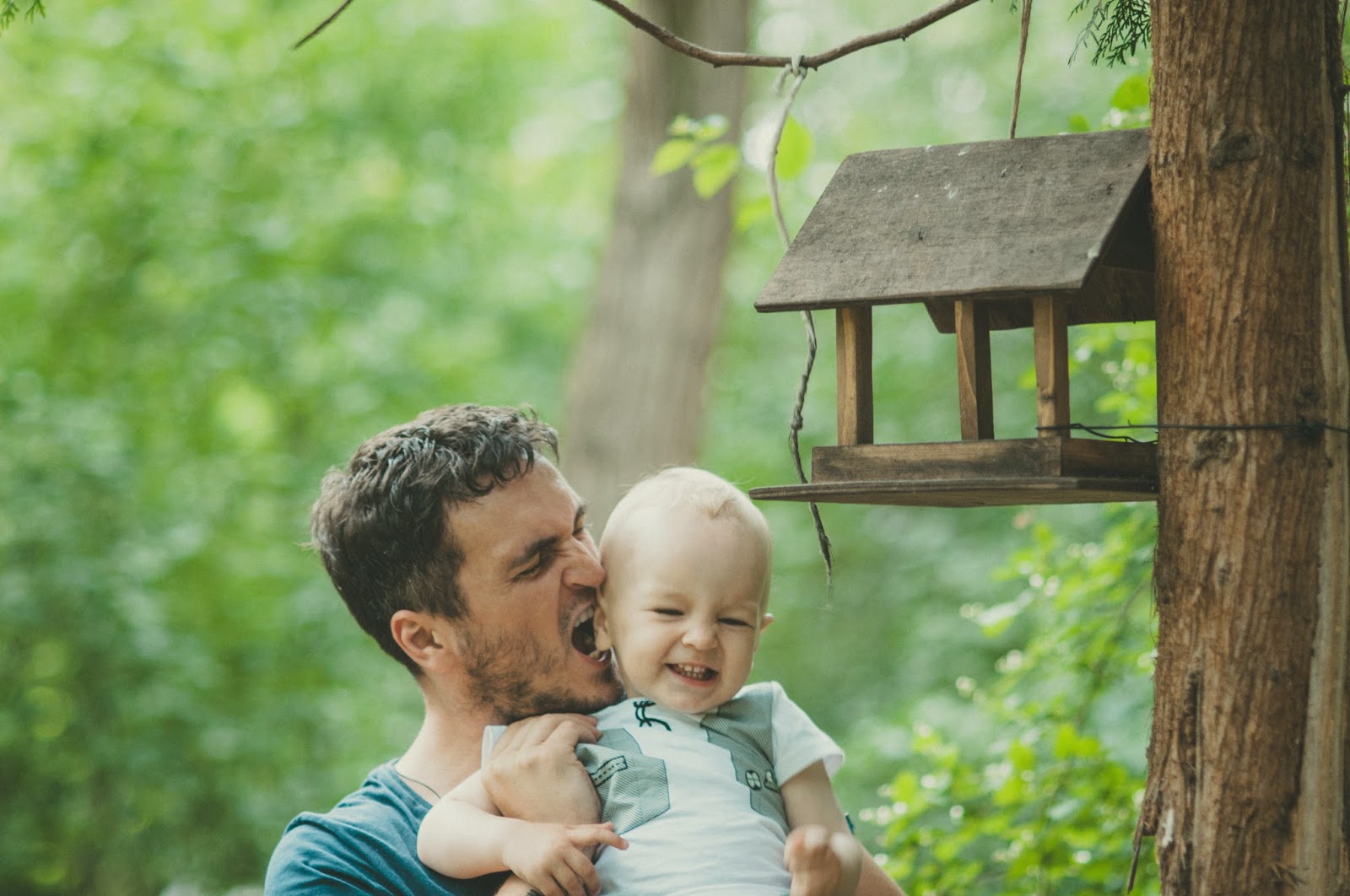Мужская фотосессия с самолетиками семейный фотограф, семейная фотосессия, фотограф в Киеве, мужская фотосессия, фотосессия в Пуще