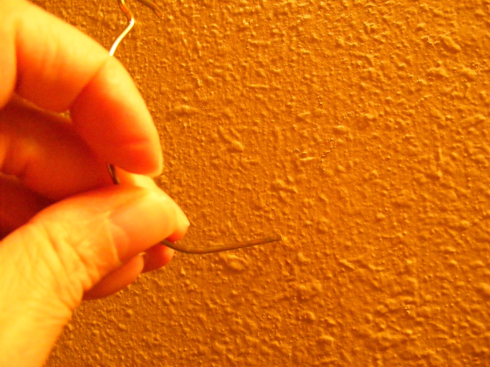 The Hopeful Home Spot MONKEY & GORILLA HOOKS No Tools, Easy to Use Hooks for Your Staging Needs