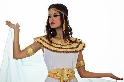 http://faidatemania.pianetadonna.it/gallery/travestimento-originale-abito-perfetto-stile-egiziano-vestito-molto-originale-138925-1.html