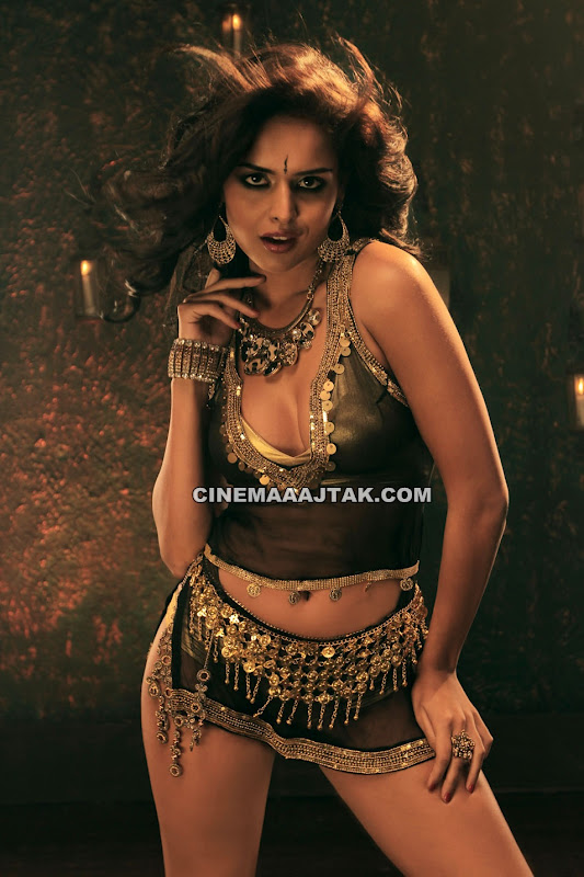 Nathalia Kaur hot Pic1 - Nathalia Kaur Hot Pics