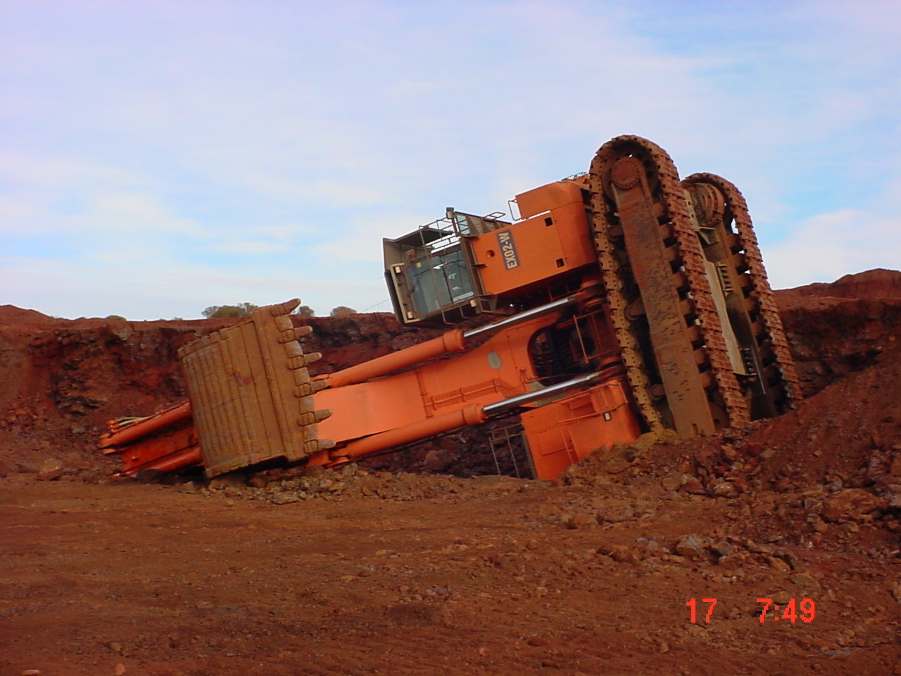 Mining Mayhem Excavator Bench Failure