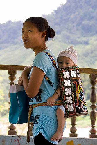 indonesian baby sling