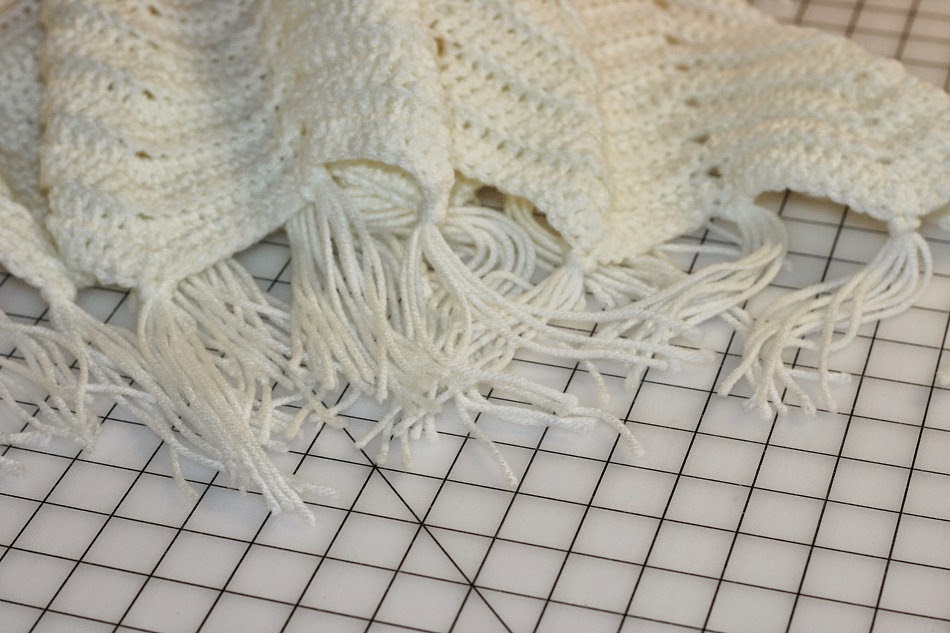 the Modern Prairie Girl A Finished Afghan + HowTo Fringe/Tassels