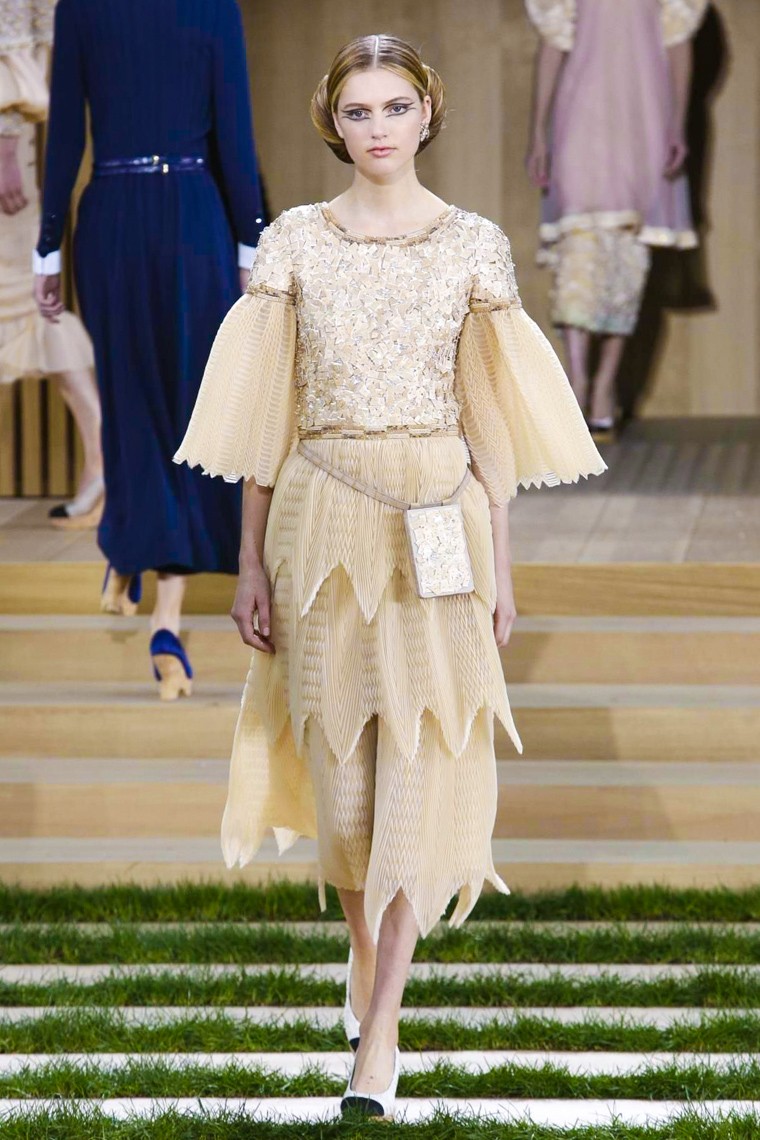 Chanel - Spring Summer 2016 Haute Couture
