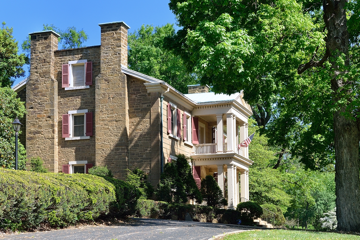 Tom and Margot's Adventures in Photography Around Newburgh, Indiana