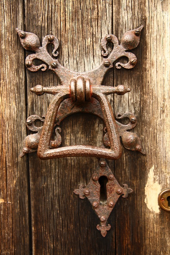 Dishfunctional Designs Knock Knock Who's There? Awesome Antique Door