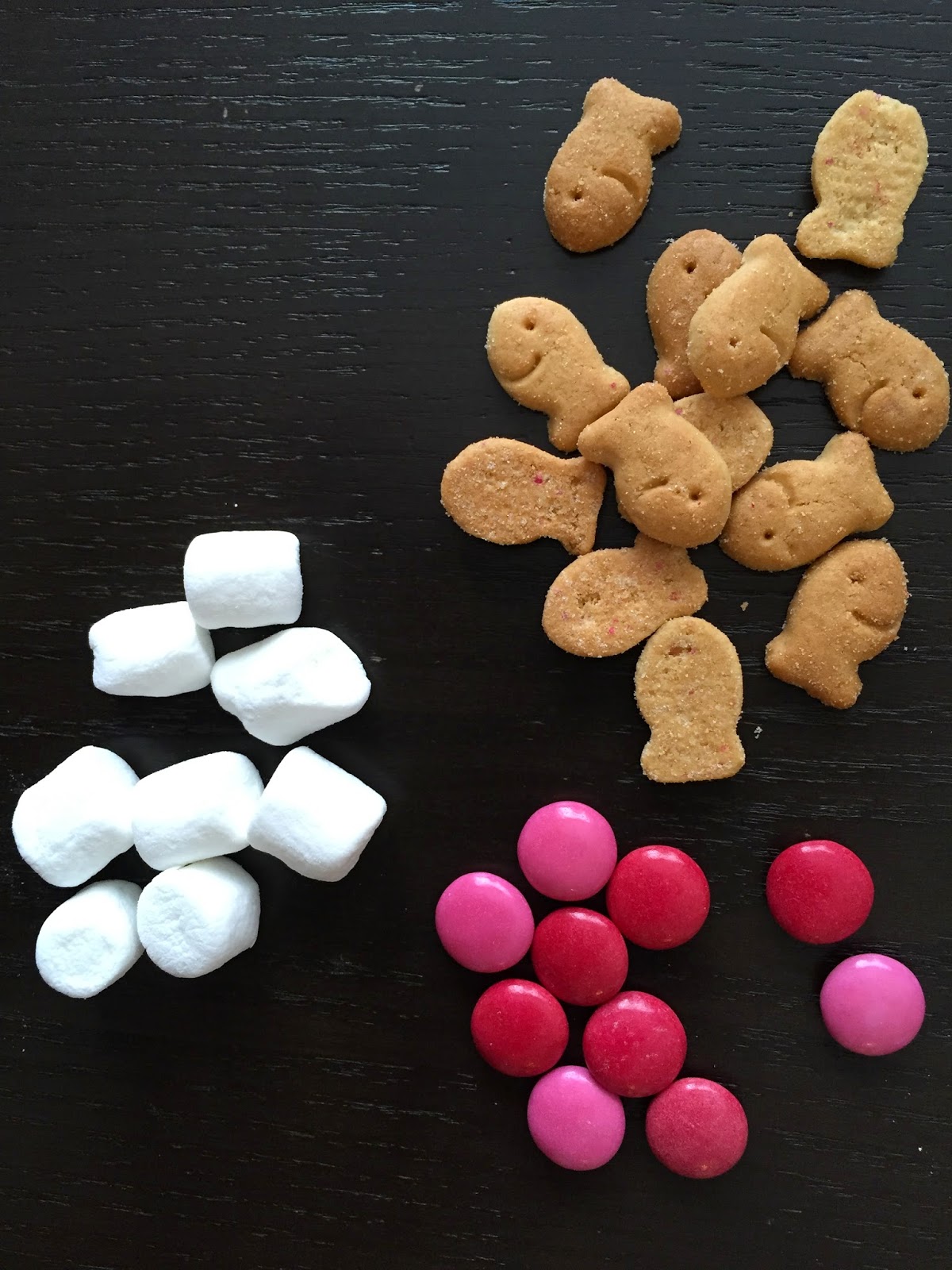 Valentine's S'mores Party Mix