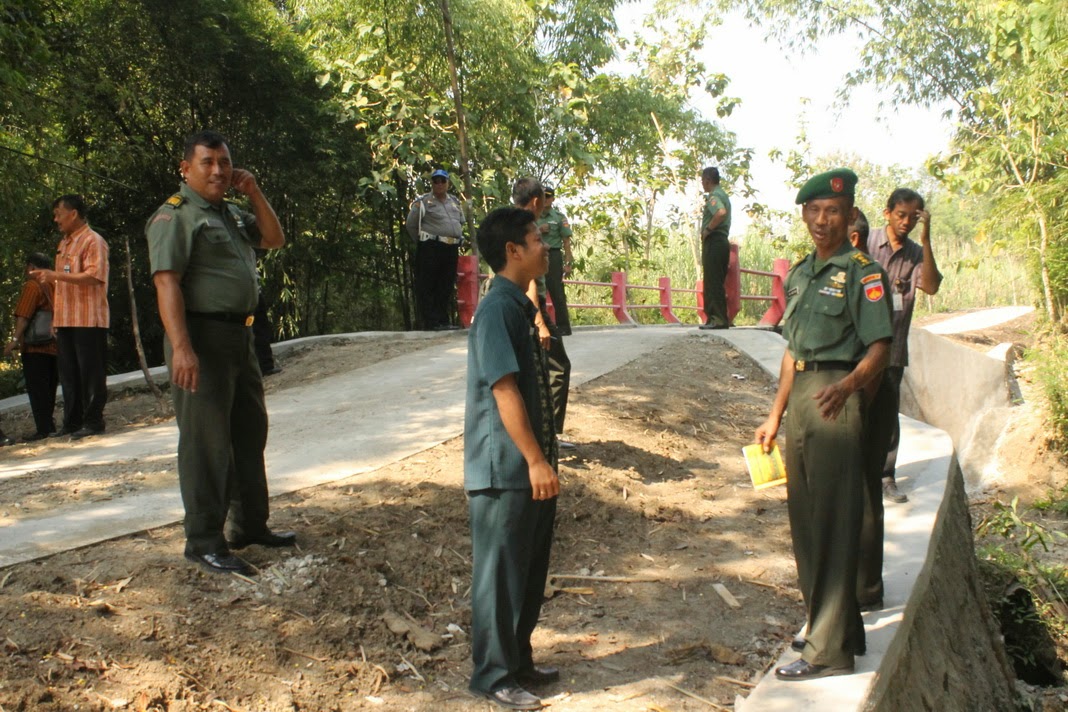 KUNJUNGAN TIM WASRIK  IRDAM IV/DIP  DI LOKASI TMMD REG. KE-92 DESA TANGGAN KEC. GESI KAB. SRAGEN KUNJUNGAN TIM WASRIK  IRDAM IV/DIP  DI LOKASI TMMD REG. KE-92 DESA TANGGAN KEC. GESI KAB. SRAGEN