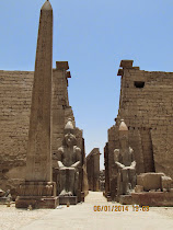 Twin statues of Rameses II, Obelisk and First Pylon of Temple of Luxor (Luxor, Egypt)