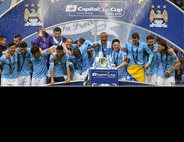 Akhirnya The Citizens bisa merebut trofi Capital One Cup setelah menang melawan Sunderland.