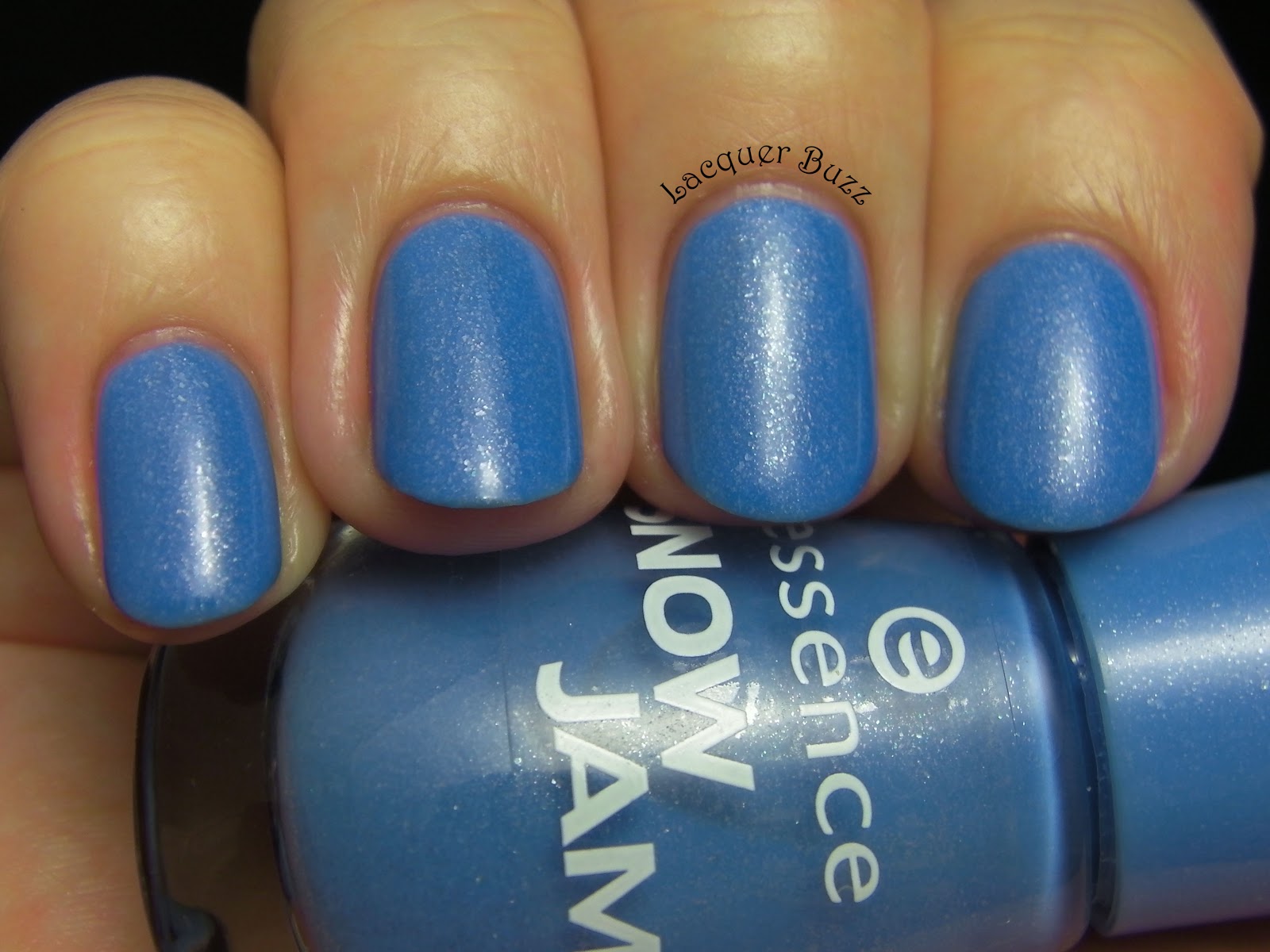 Lacquer Buzz: Monday Blues: Essence Goofy Blue