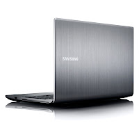 Samsung Series 7 NP700Z5B-W01UB laptop
