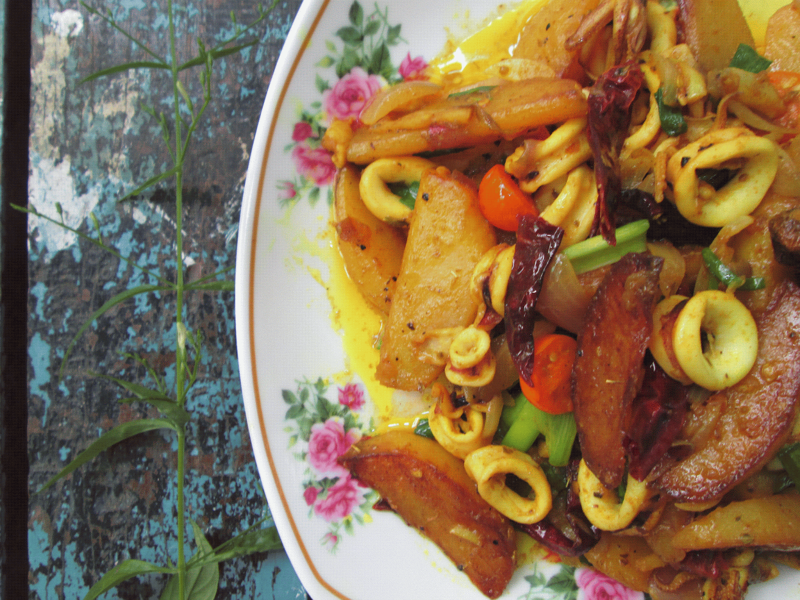 Yan S Cottage Sotong Goreng Kunyit Bersama Kentang