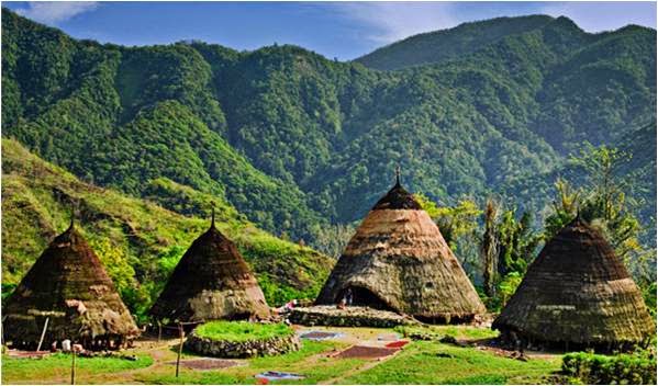 Kearifan Lokal Desa Wisata Wae Rebo, Flores