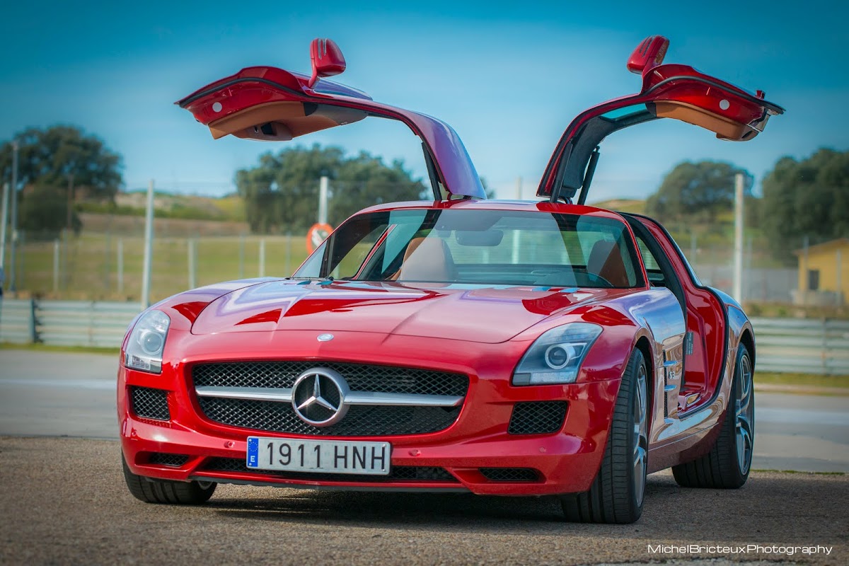 Mercedes-Benz SLS AMG