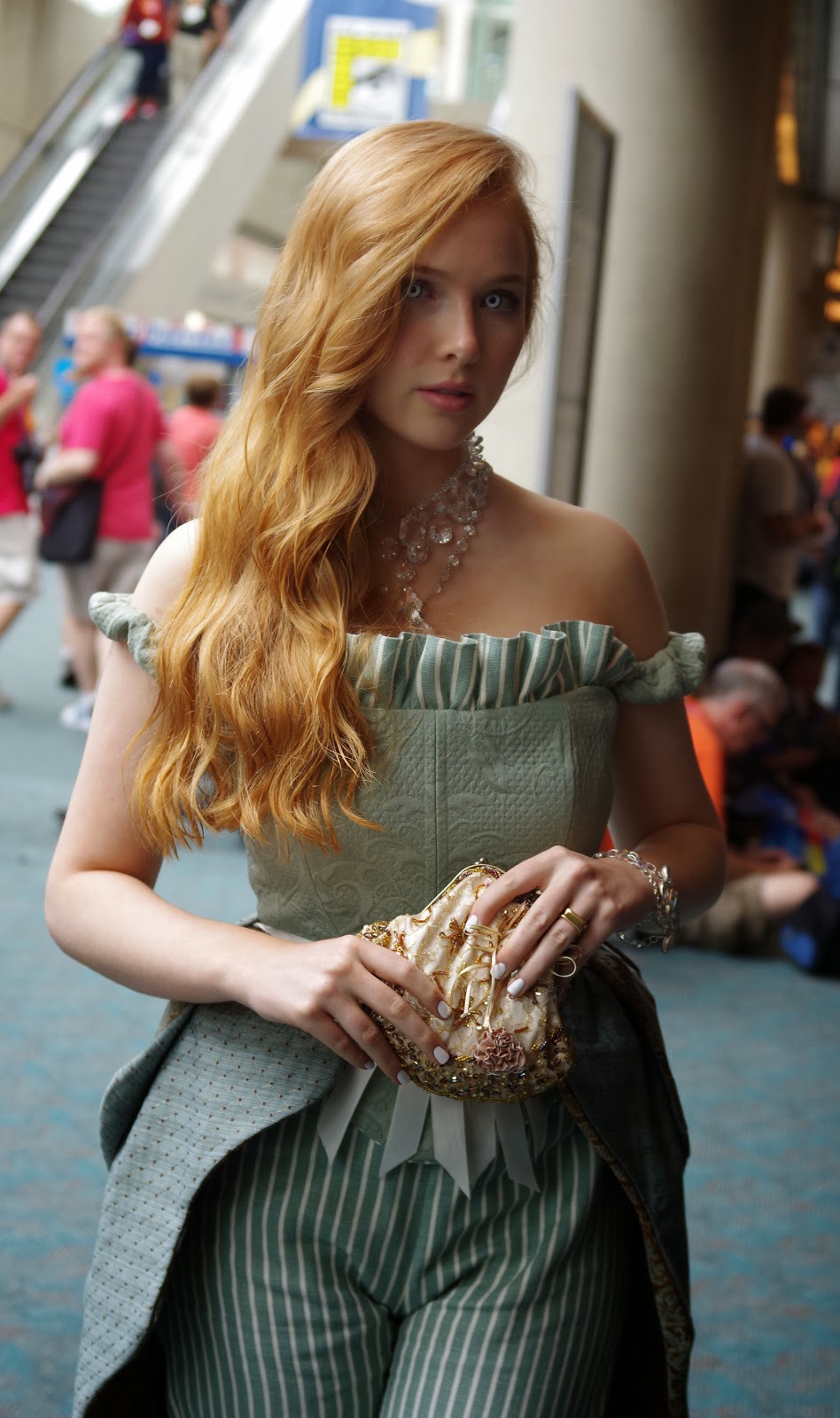 Molly Quinn summary | Film Actresses