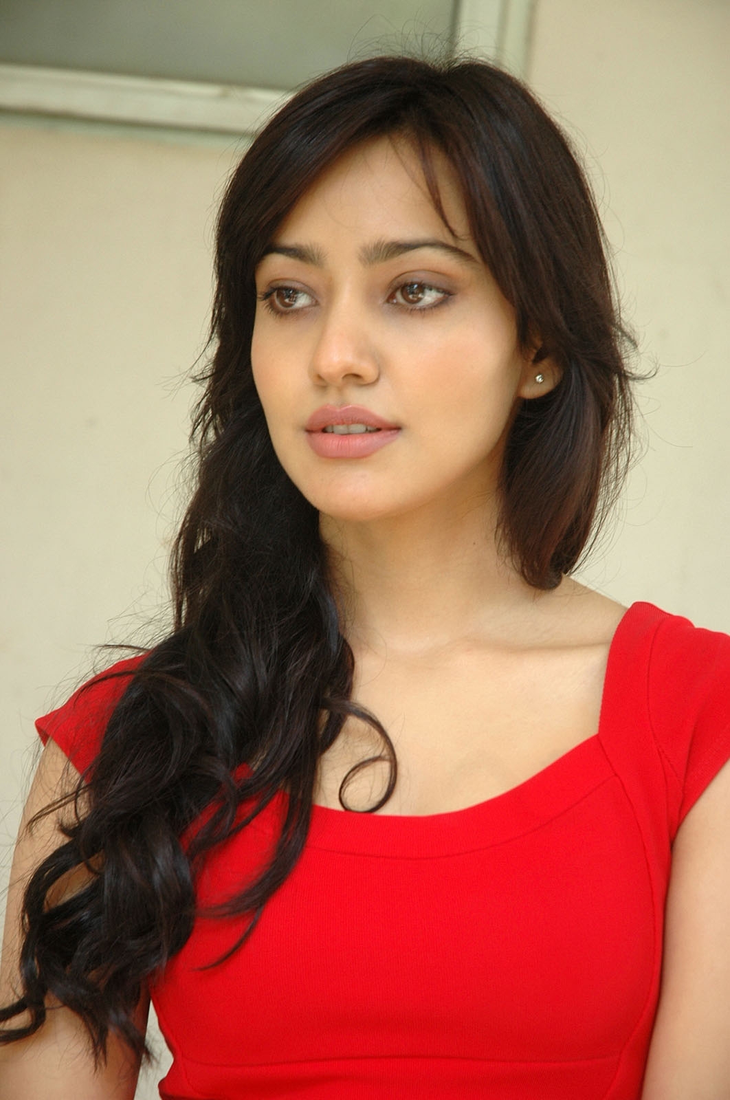 High Quality Bollywood Celebrity Pictures: Beautiful Neha Sharma Looks