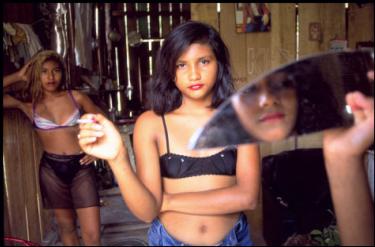 Conflicto Interno Colombiano - Página 20 Prostitucion+infantil+colombia%5B1%5D