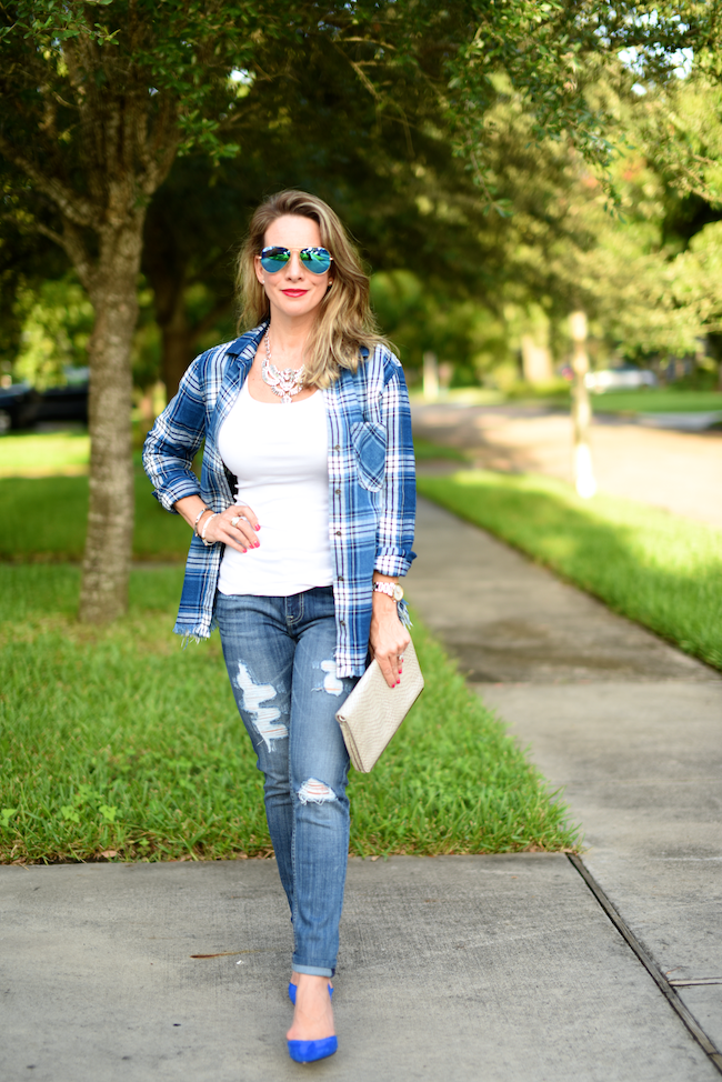 5 Ways to Wear Your Plaid Button Down Shirt • Honey We're Home