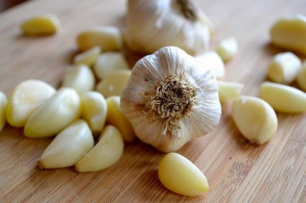 Garlic as a remedy for Male Yeast Infection

