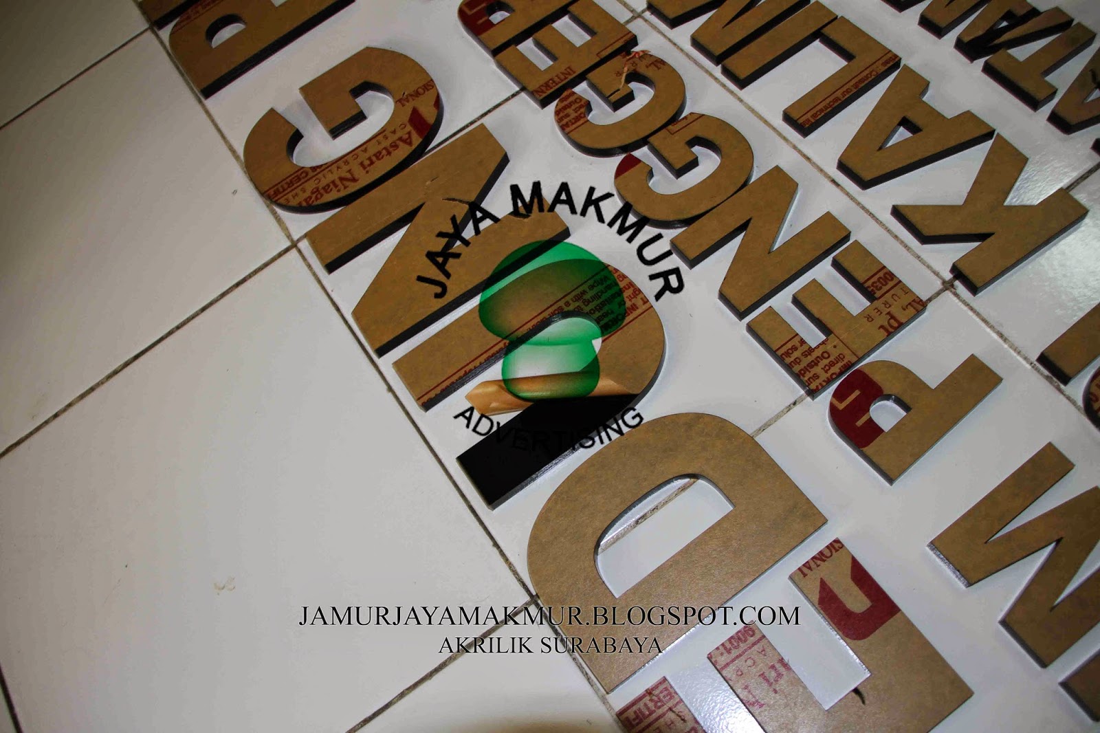 ACRYLIC (jaya makmur) AKRILIK : Tulisan Huruf Timbul Leter Akrilik