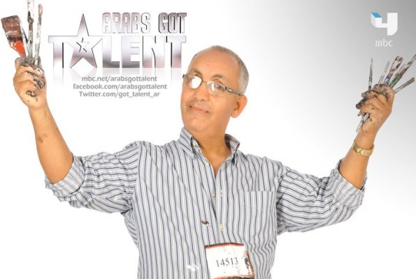 نقره لتكبير أو تصغير الصورة ونقرتين لعرض الصورة في صفحة مستقلة بحجمها الطبيعي