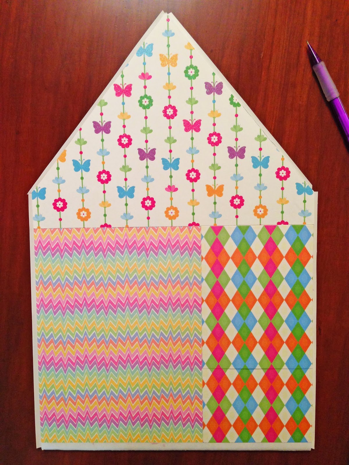 Dollhouse Decorating! A Quick, Easy, Fun, Cheap Foamboard Dollhouse!