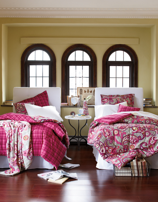 Caitiebug Love: Dorm Room Shopping