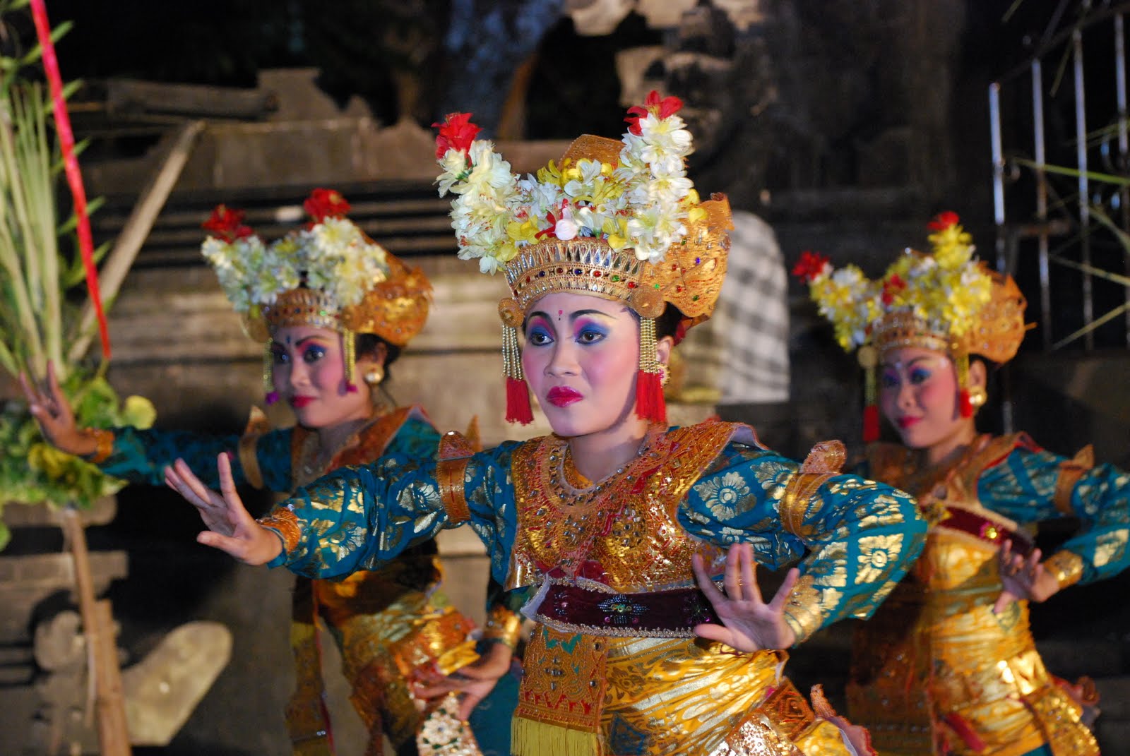 Best WellKnown Balinese Dance The Wonderfull Places in The Worlds