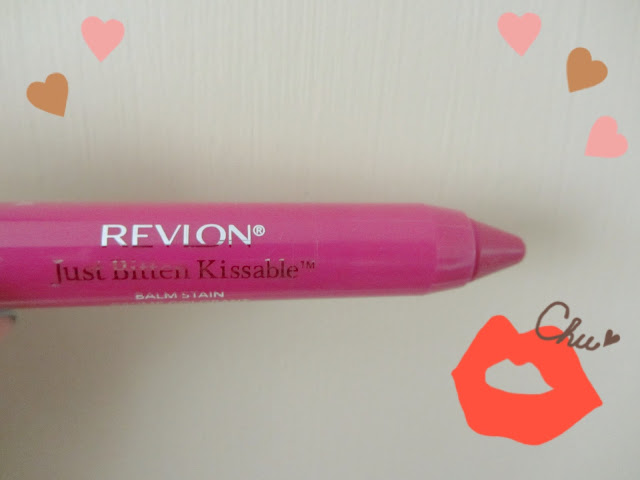 A picture of Revlon Just Bitten Lip Stain with the lid off in colour lovesick