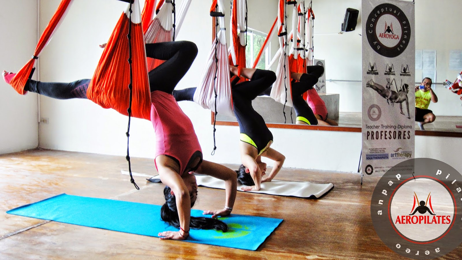 FORMACION PROFESORES YOGA ACROBATIOC AEREO