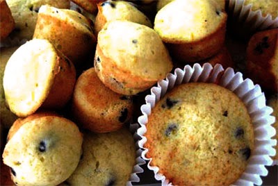 Orange Chocolate Chip Muffins: Classic white muffins made with orange zest and orange juice that also contain chocolate chips. Served warm, they are just the thing to cheer you up on a cold morning.