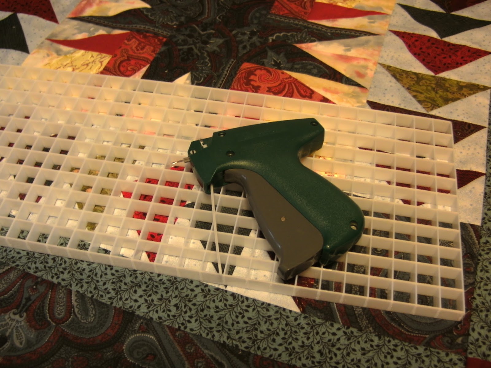 Granny's Button Box Friendship Quilt & Basting Grid Review