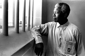 NELSON MANDELA: SOLDADO JESUITA Nelson+Mandela+returns+to+his+cell+on+Robben+Island,+1994+-+How+nice+a+cell+all+to+himself+-+has+he+seen+the+cells+lately+under+the+ANC