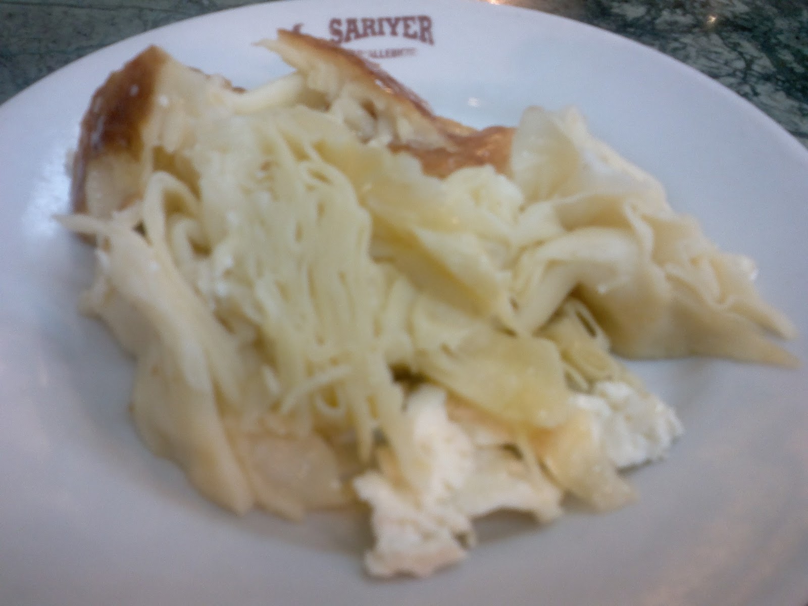 BUYURUN,BERABER OLSUN&hellip; TARİHİ SARIYER MUHALLEBİCİSİ VE BÖREK