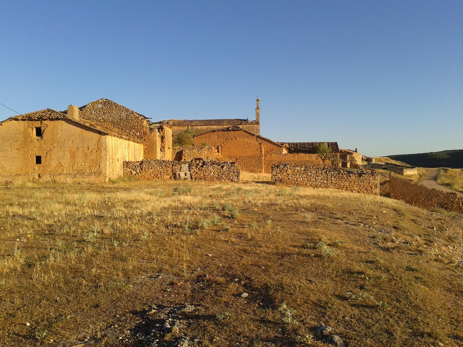 Cabreriza Cabreriza un pueblo deshabitado
