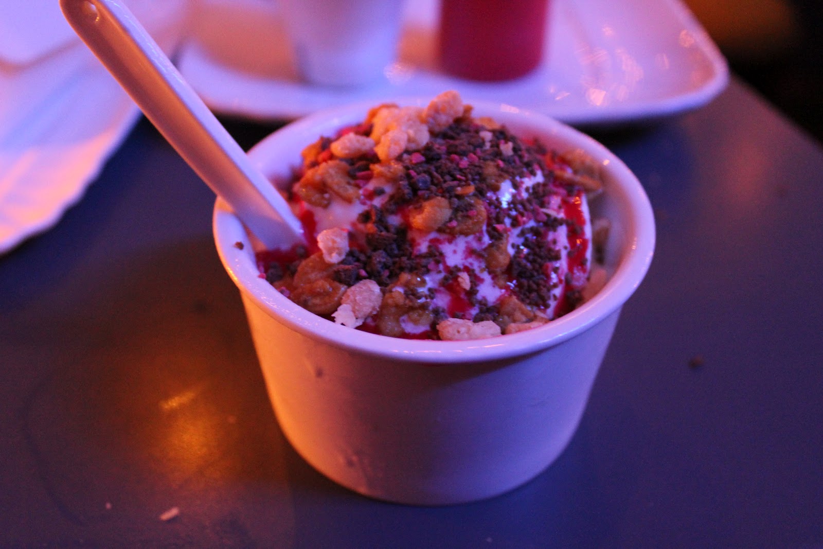 Strawberry Sisters Slider Bar