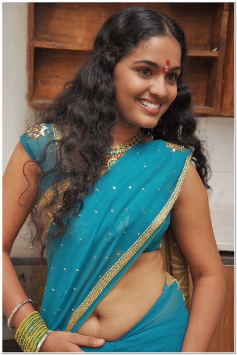 Tamil serial actress gayathri hot navel