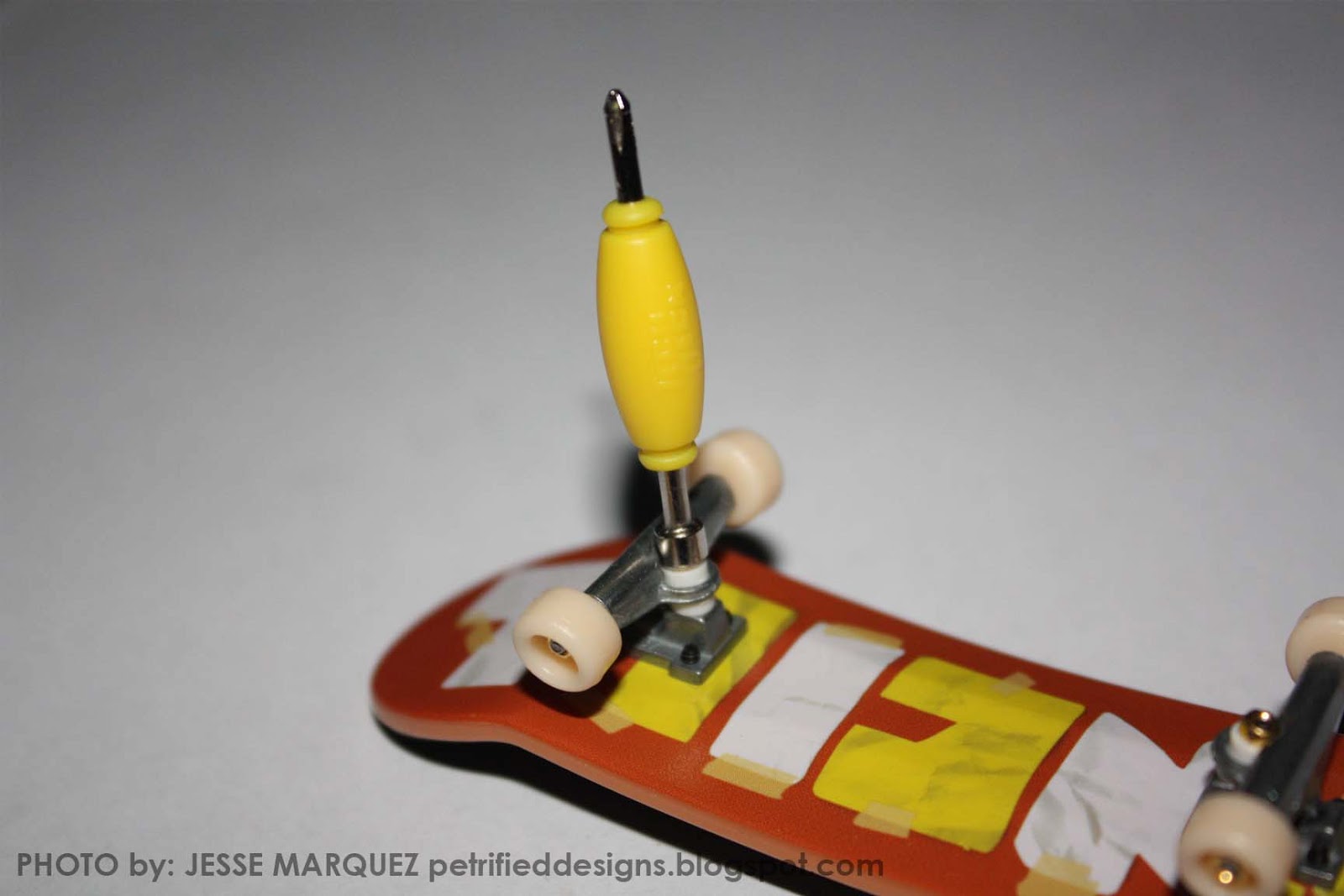 Randomly Random [Toy Review] Tech Deck Fingerboards