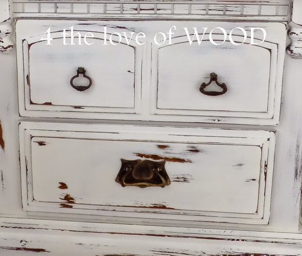 4 the love of wood DISTRESSING TIPS USING SANDPAPER bedside tables