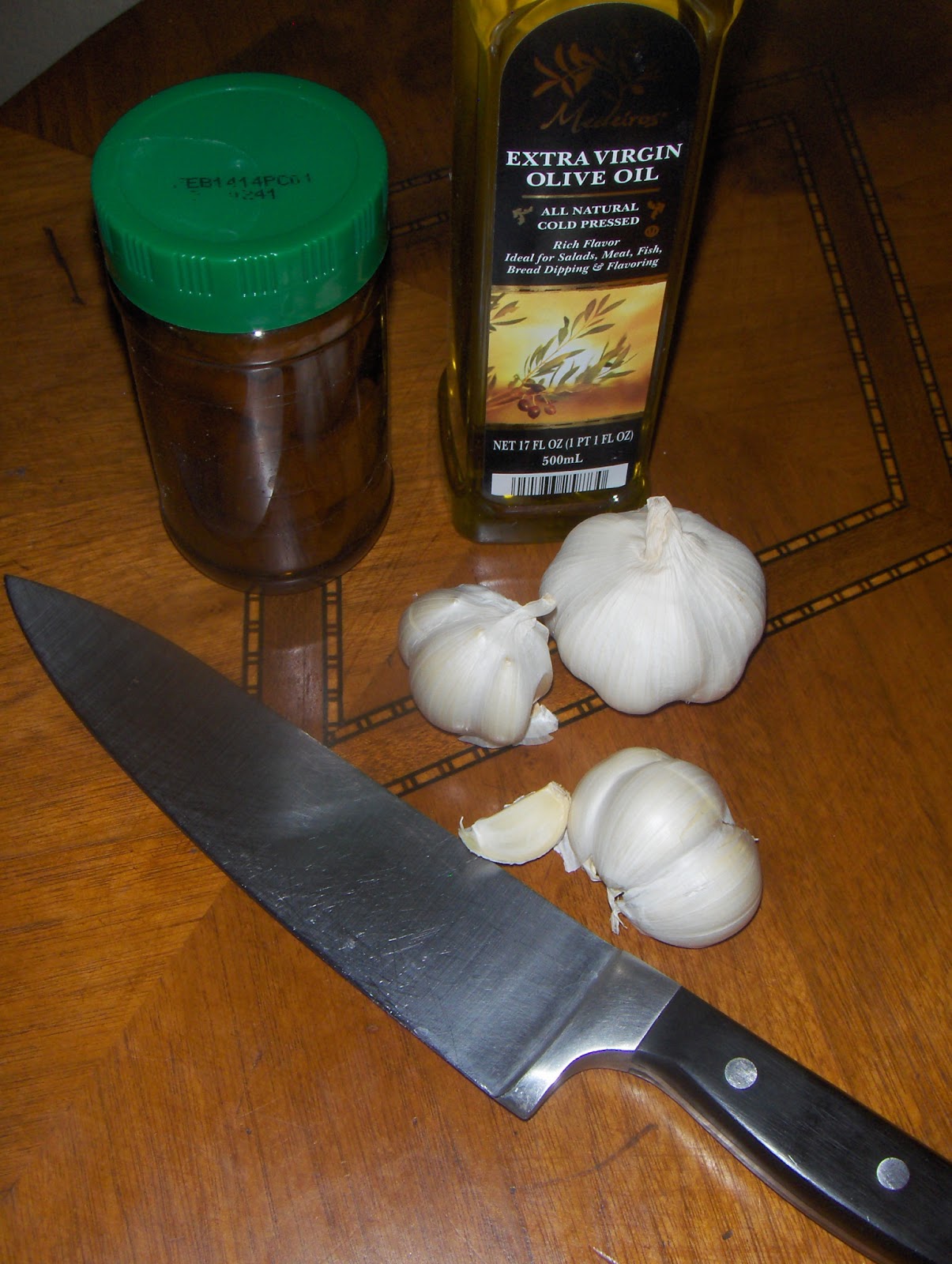 Consistently Sporadic! Minced or Diced Garlic ready to go! a Kitchen