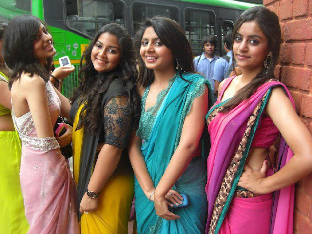 Sexy girl in sari - Real Naked Girls