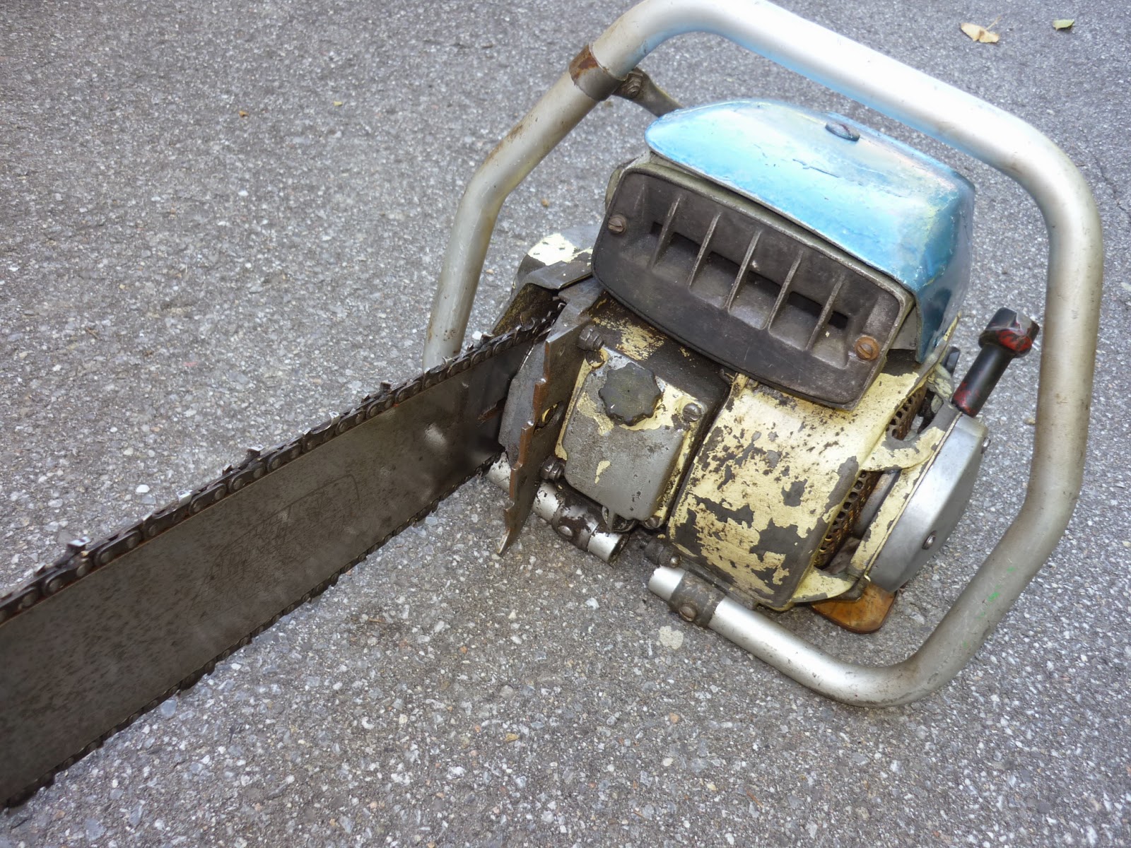 VINTAGE CHAINSAW COLLECTION PM 270 (POWER MACHINERY)