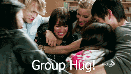 ✈ bulletproof, treize mois ! Group+Hug