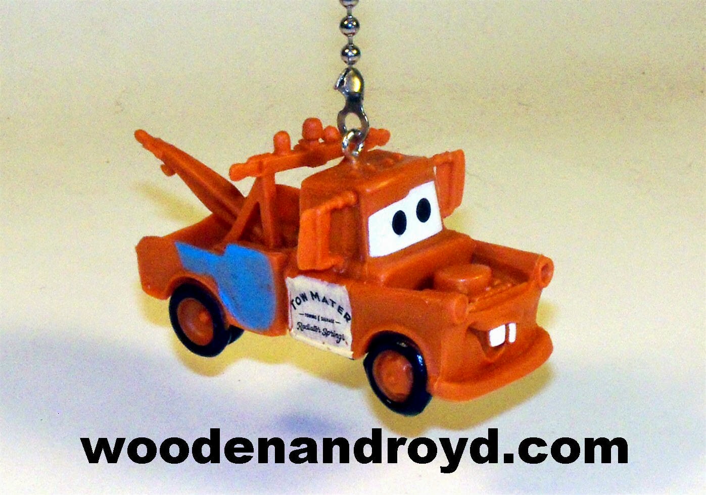 The Wooden Androyd Lightning McQueen & Tow Mater Disney Cars Movie