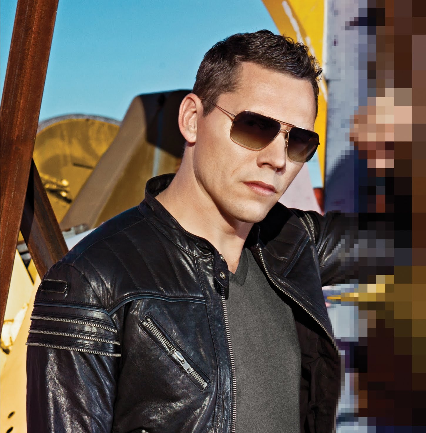 Tiesto - Club Life 355 - 19-01-2014 - MixingDJ