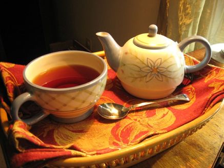 Tách trà cung đình Huế