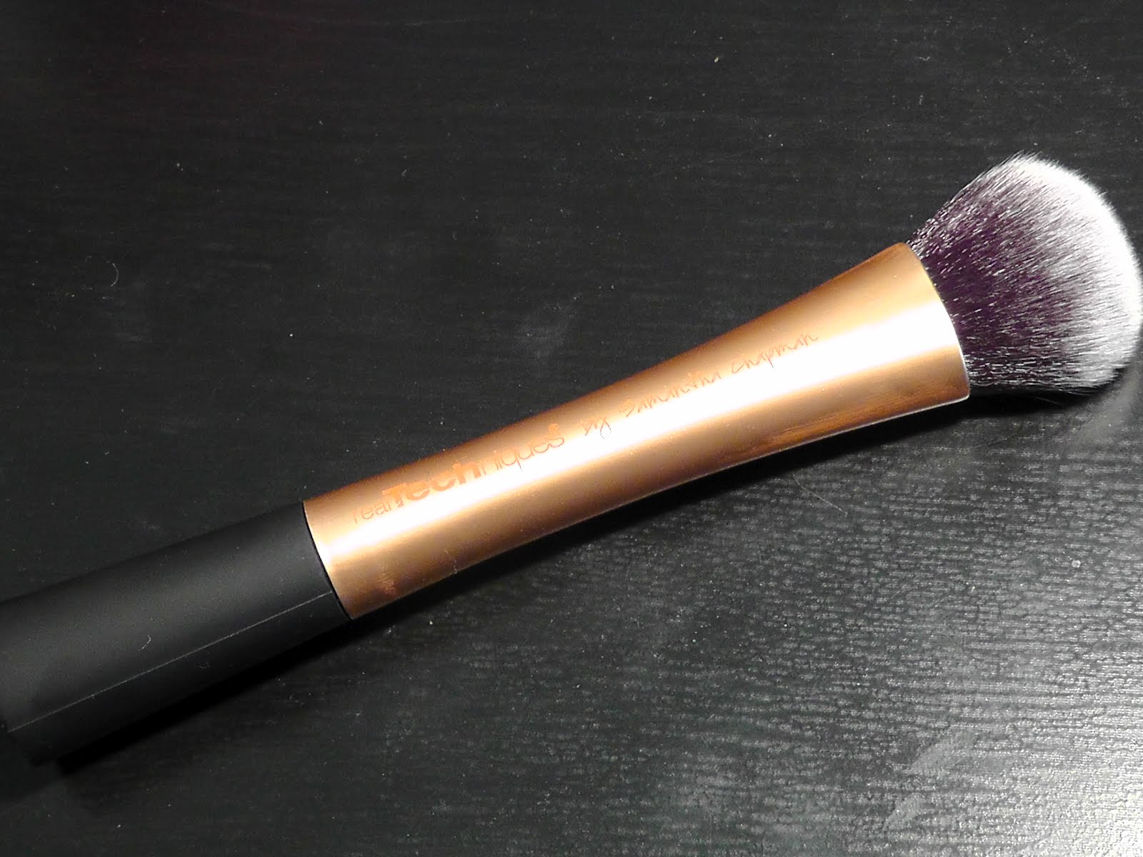 Best shape for blush and contour brushes? r/MakeupAddiction